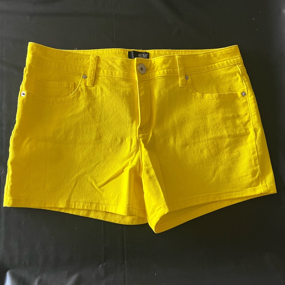 ANA Women's Shorts